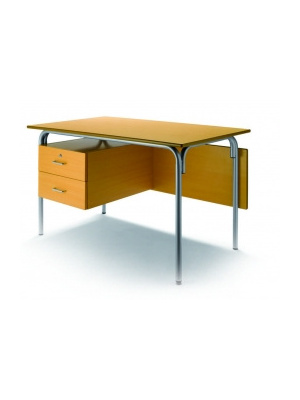 Mesa del profesorado tradicional