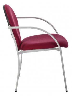 Silla con brazos fijos