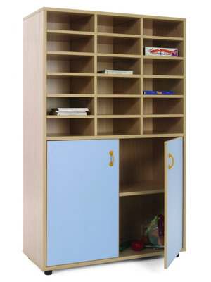 Mueble medio casillero con puertas bajas