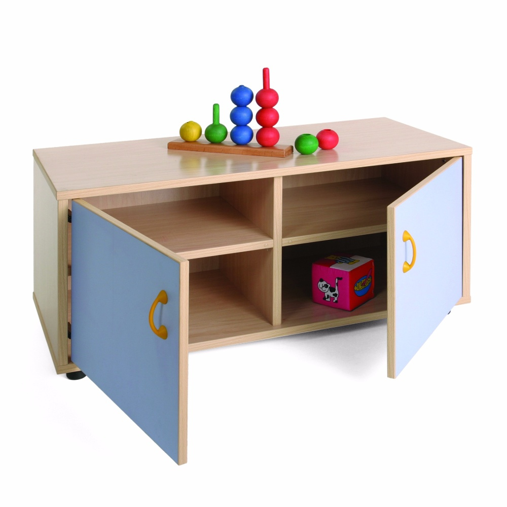 Mueble casillero con puertas