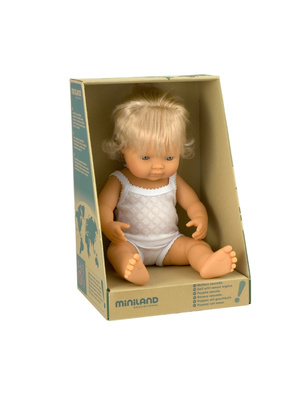 Niña europea 38 cm.