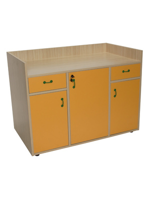 Mueble cambiador con escalera y cojín